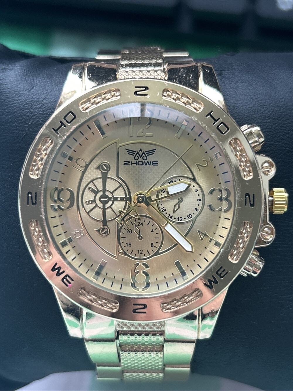 Zhowe Gold Tone Men’s Quartz Watch